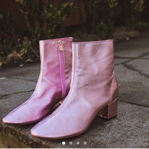 Pink monochrome boots